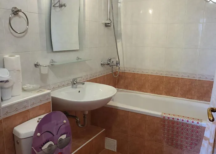 Efir Sunny Σάνι Μπιτς